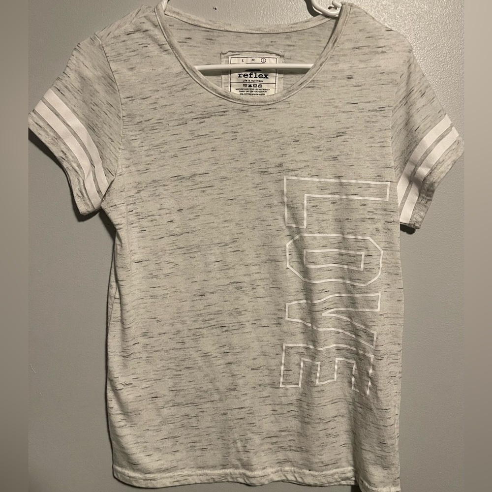 Reflex t-shirt size large